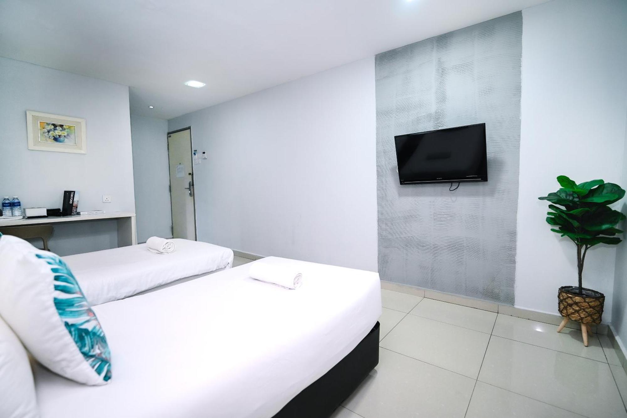 Swing & Pillows - Pj Ss2 Petaling Jaya Esterno foto
